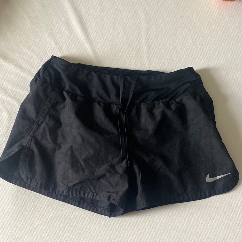 Nike Black Athletic Shorts Moisture-Wicking Elastic Waistband